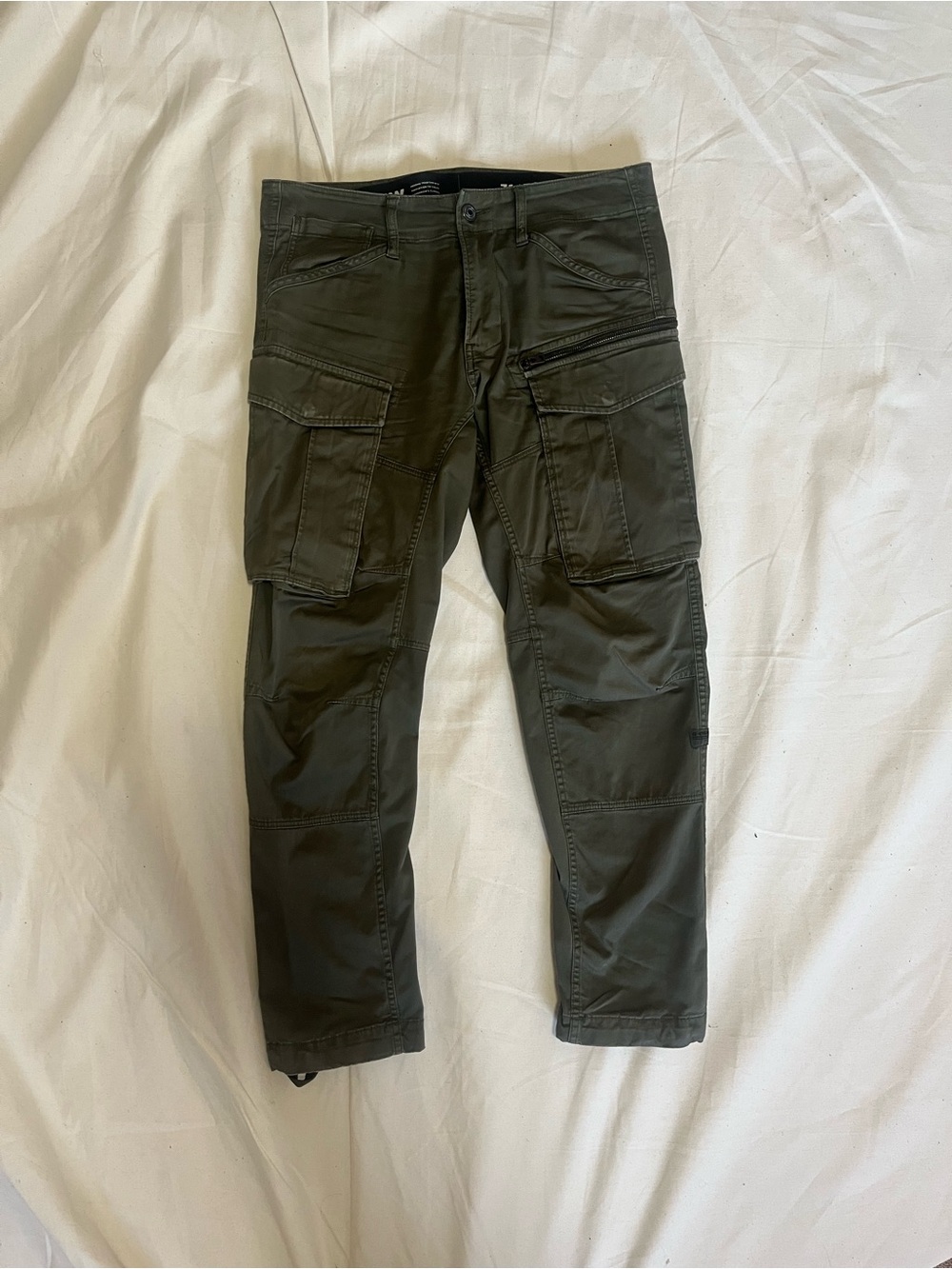 G-Star Men's Cargo Pants in Olive - Rugged Utility Style. 31 waist 30 length